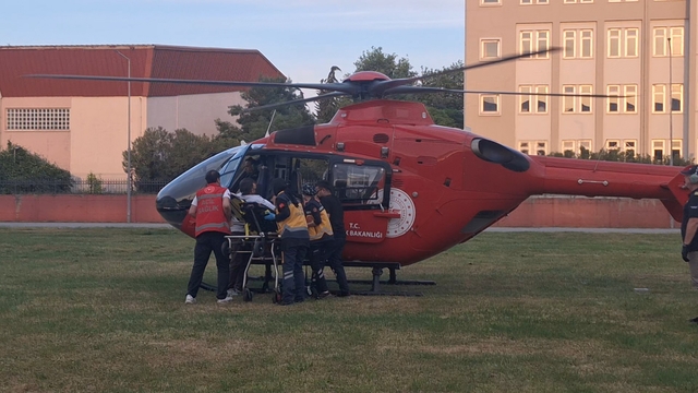 Bafra’da Kalp Krizi Geçiren Hasta Ambulans Helikopterle Samsun’a Sevk Edildi