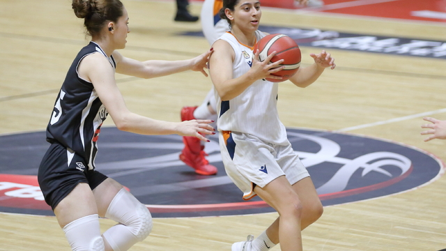 U18 Kadınlar Türkiye Şampiyonası Samsun’da Başladı: İlk Gün Maçlarında Sürpriz Skorlar